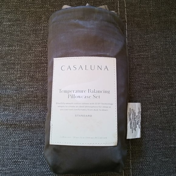 Casaluna Temperature Regulating Solid Pillowcase Set - Picture 9 of 13